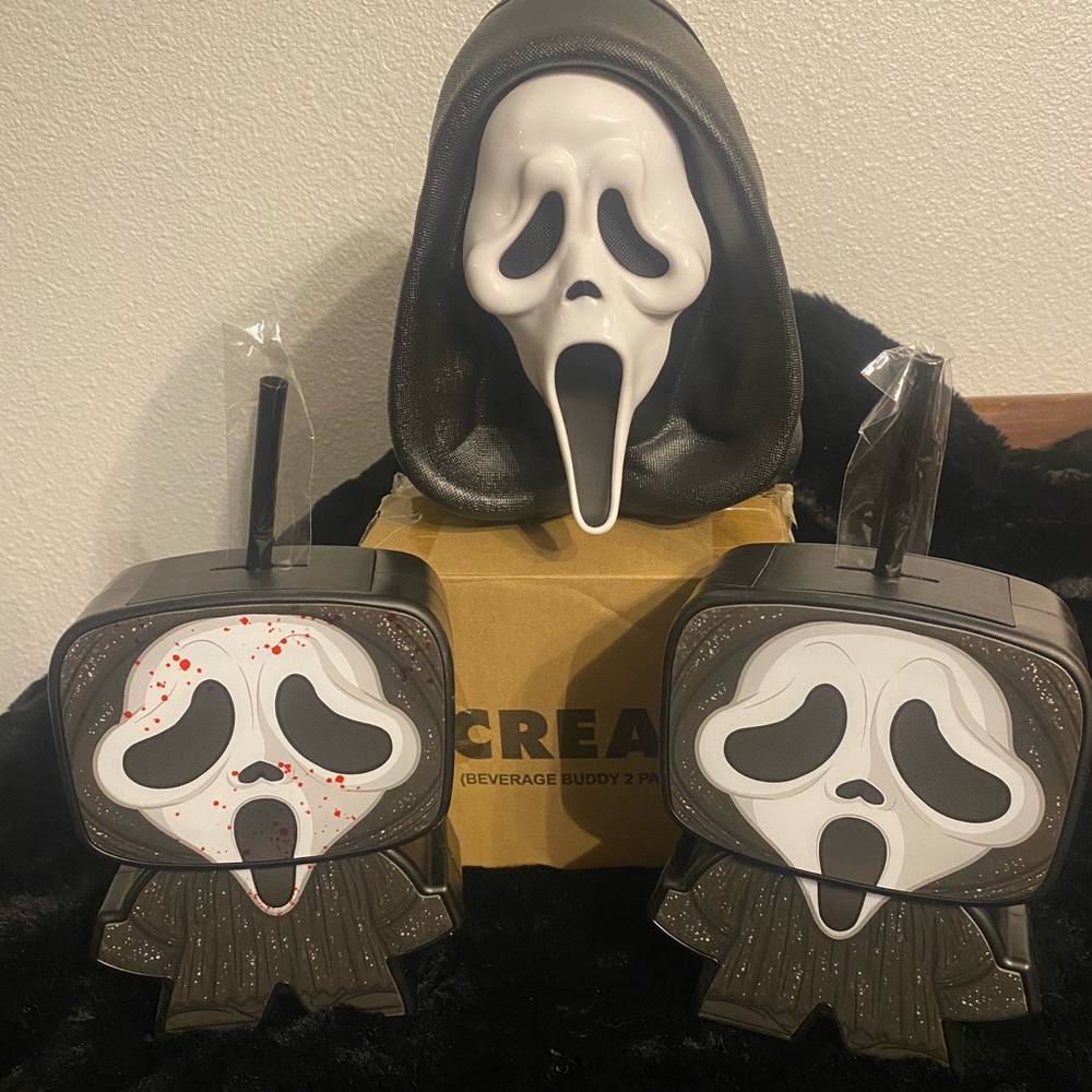 Scream Popcorn bucket and Beverage Buddy 2 Pack